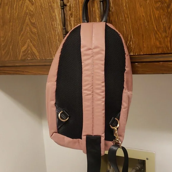 Sol ans Selene Hustle Sling Backpack - Picture 10 of 13